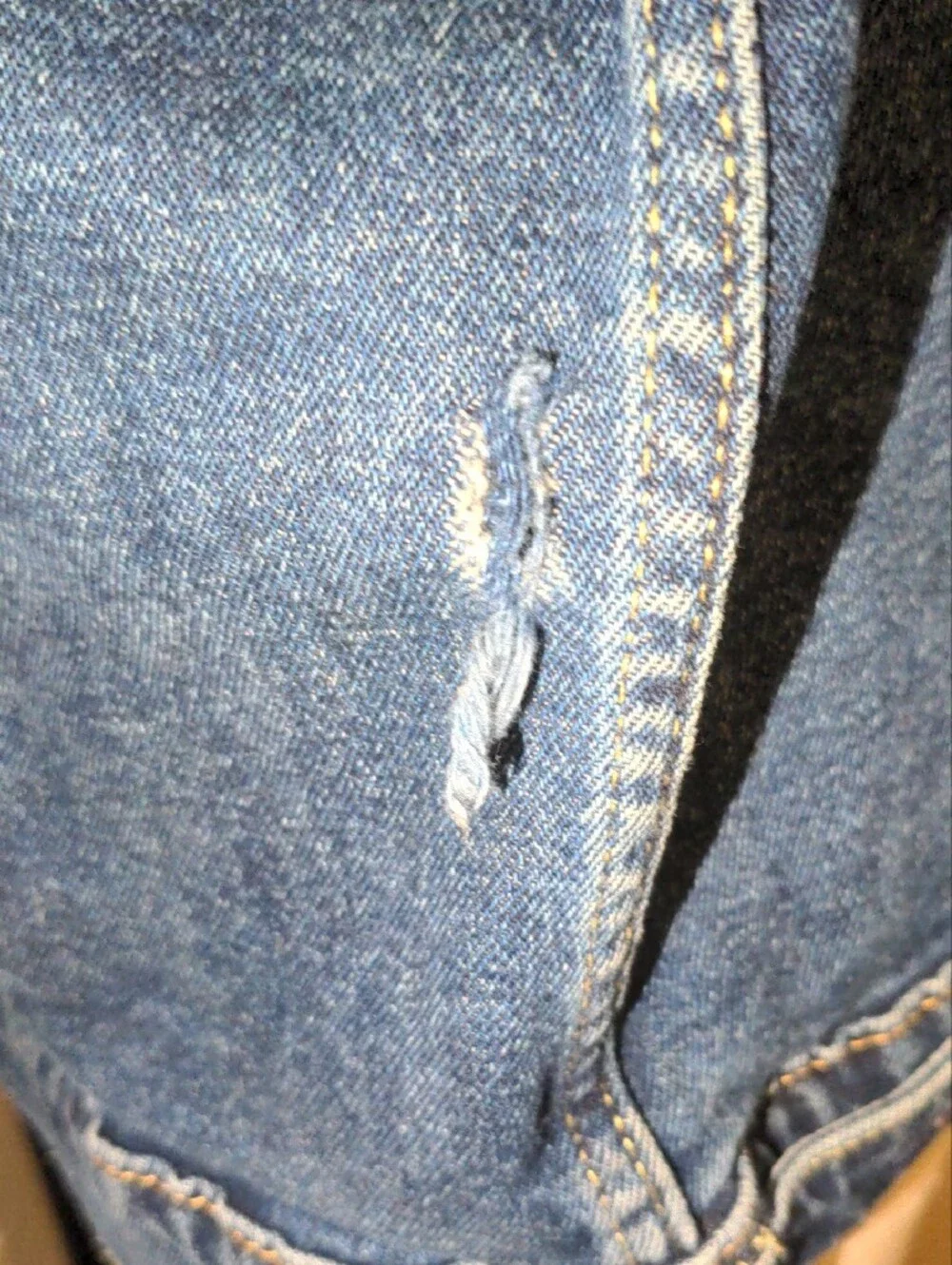 Levi's Dark Blue Denim Trucker Jacket - Picture 11 of 13